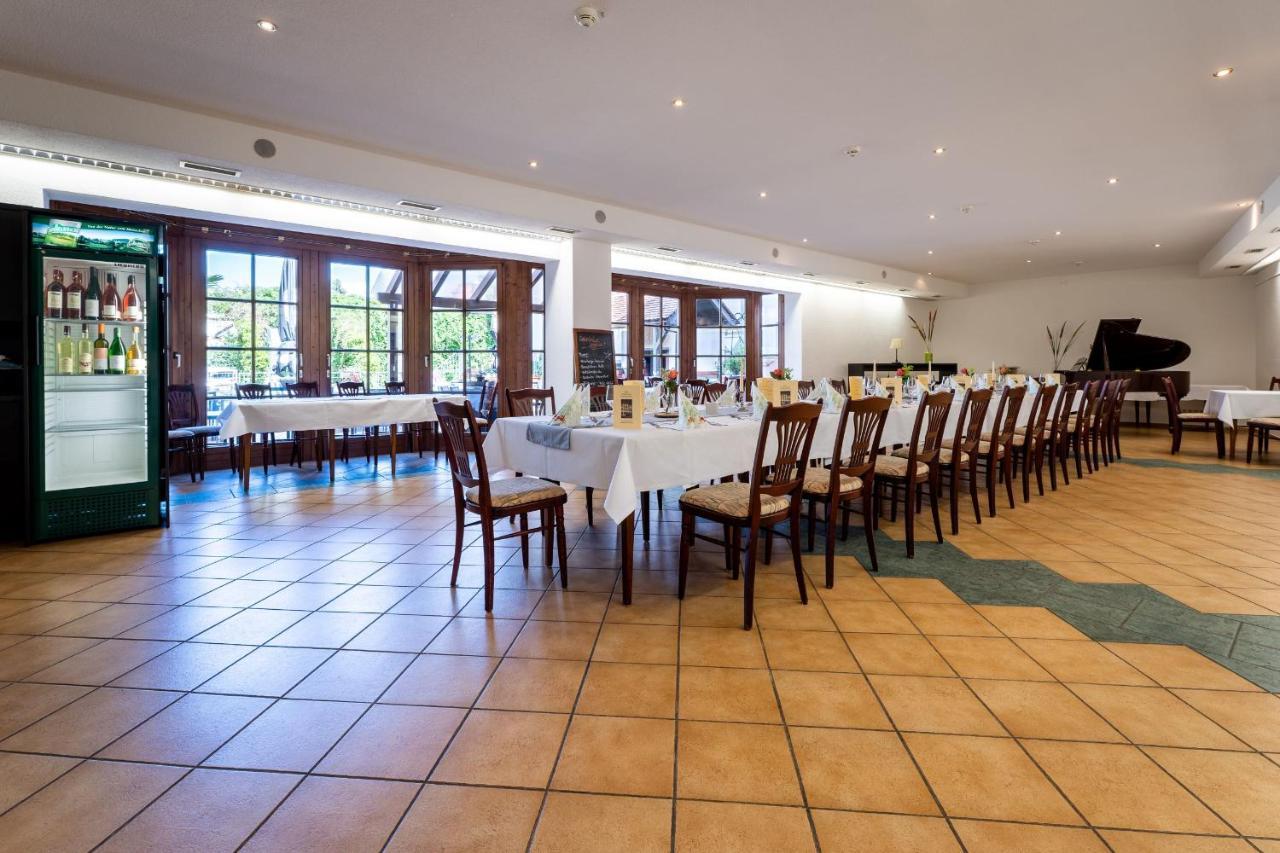 Schmölln Hotel Reussischer Hof מראה חיצוני תמונה