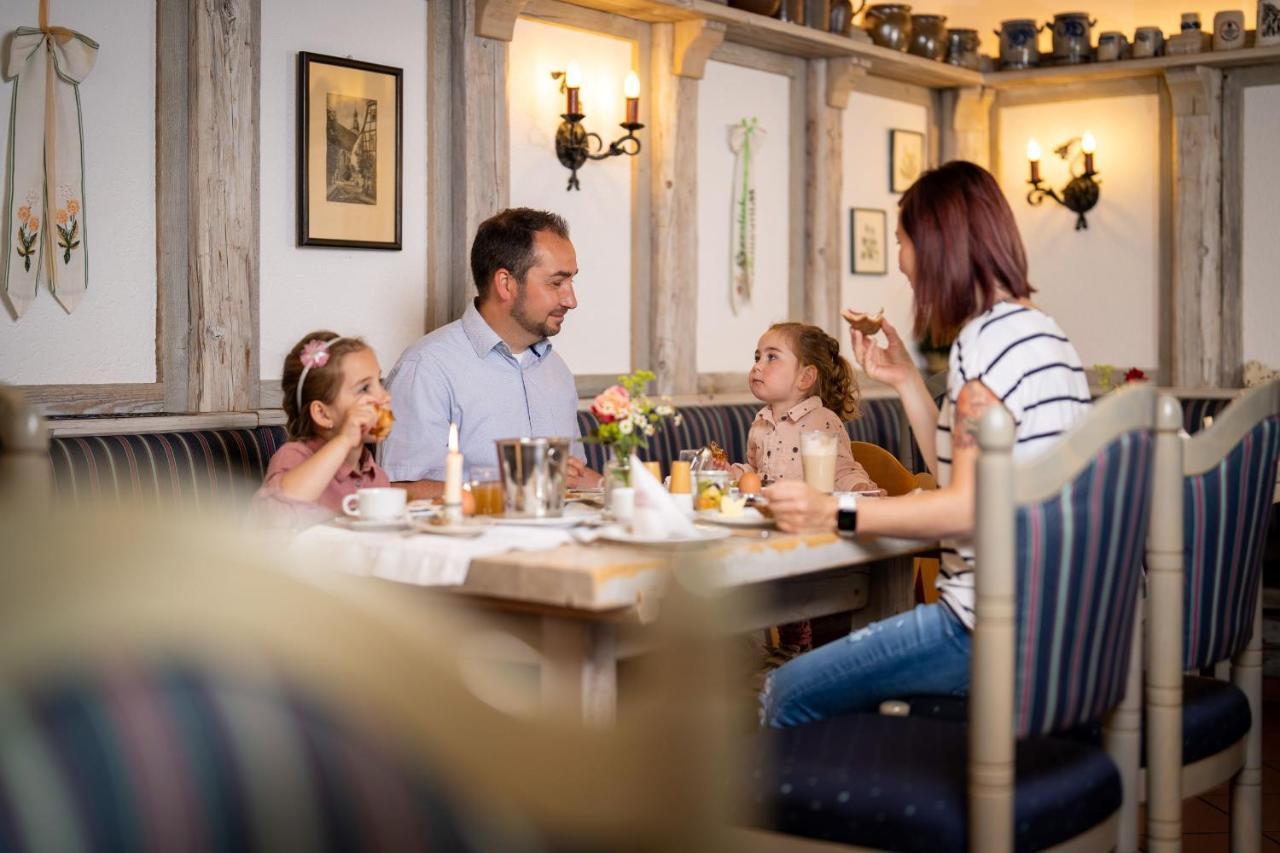 Schmölln Hotel Reussischer Hof מראה חיצוני תמונה